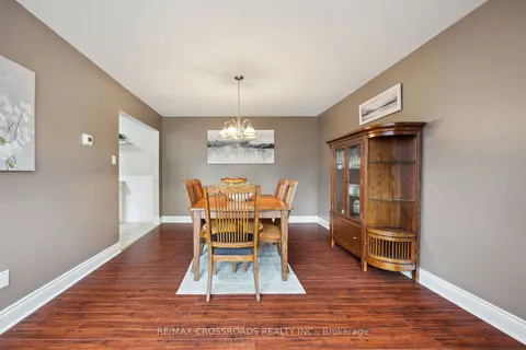 1108 Kos Blvd, Mississauga, ON L5J 4L6