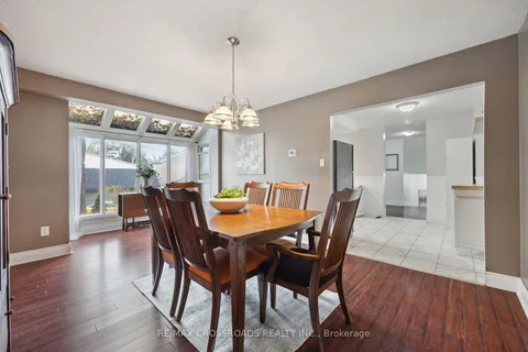 1108 Kos Blvd, Mississauga, ON L5J 4L6