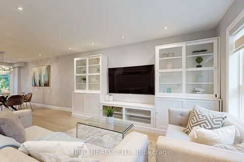 5321 Flatford Rd, Mississauga, ON L5V 1P3