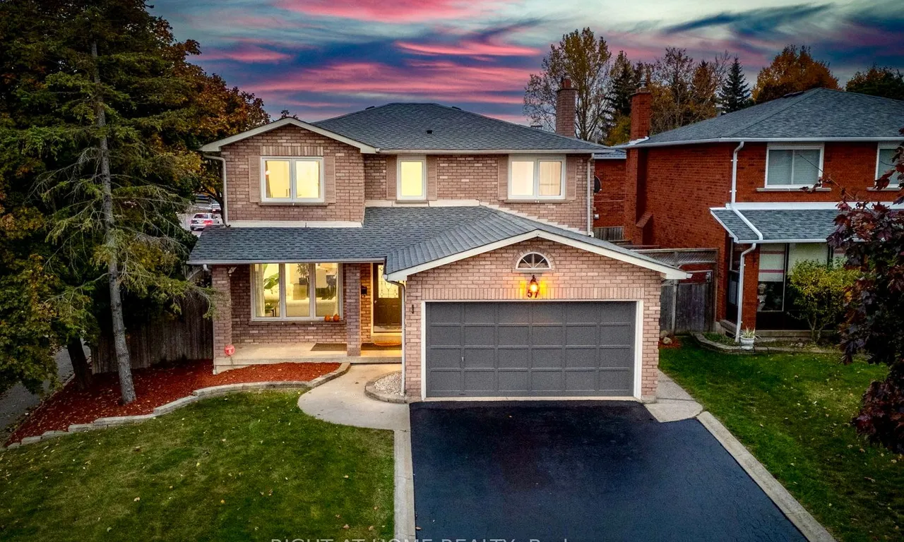 57 Wexford Rd, Brampton, ON L6Z 2W4
