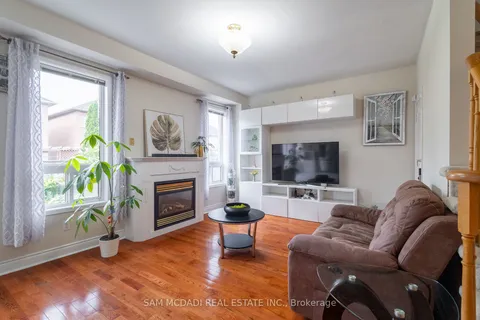 5562 Katy Gate, Mississauga, ON L5M 6M7