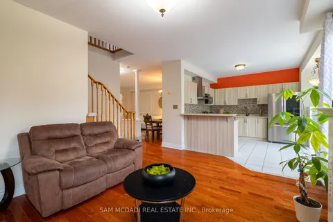 5562 Katy Gate, Mississauga, ON L5M 6M7