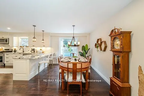 42 Madrid Cres, Brampton, ON L6S 2X4