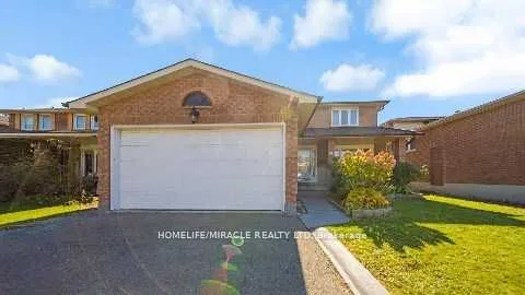 40 Minglehaze Dr, Toronto, ON M9V 4W8