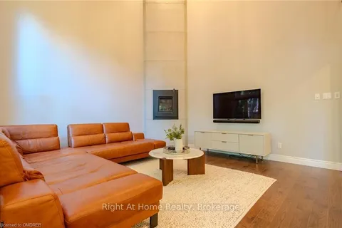 1621 BAYSHIRE Dr, Oakville, ON L6H 6E4