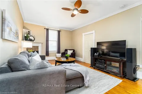 14 NOBLE St, Halton Hills, ON L0P 1K0