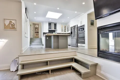 398 WINSTON CHURCHILL Blvd, Oakville, ON L6J 7X2