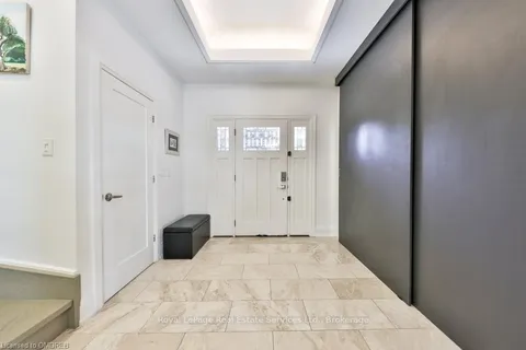 398 WINSTON CHURCHILL Blvd, Oakville, ON L6J 7X2