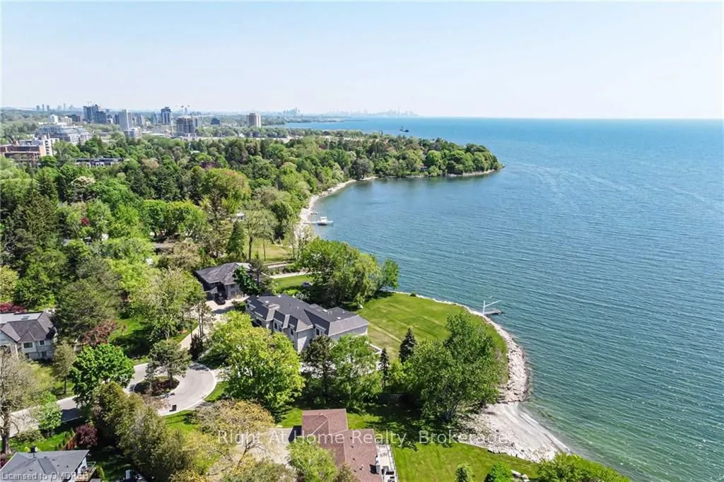 771 DACK Blvd, Mississauga, ON L5H 1E5