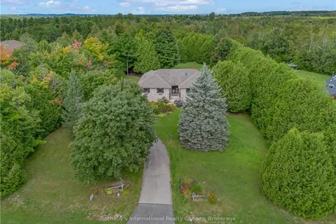 19 MCCONACHIE Cres, Caledon, ON L7K 0B9