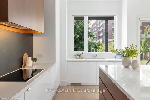 418 PINE COVE Rd, Burlington, ON L7N 1W5