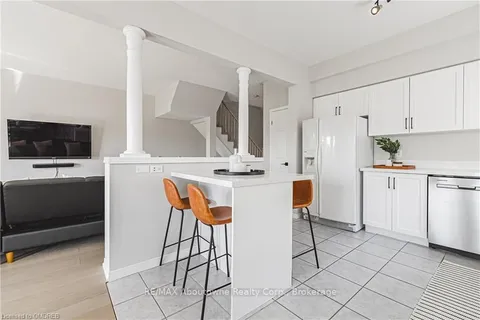 2268 GREENWAY Terr, Burlington, ON L7M 4N5