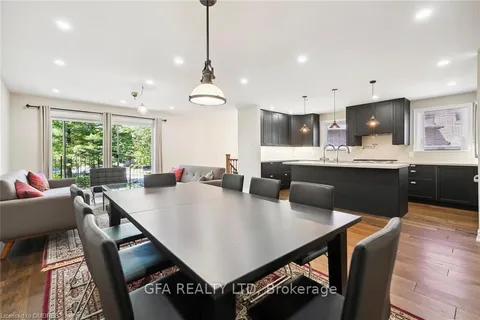 1373 HOLBORNE Pl, Oakville, ON L6H 3E2