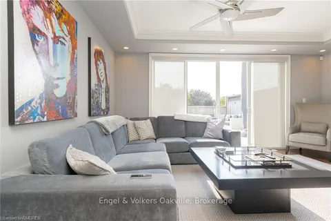 216 REBECCA St, Oakville, ON L6K 1J9