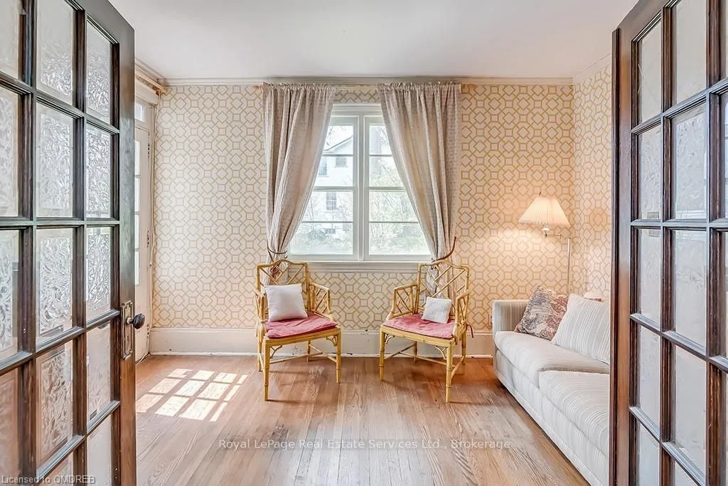 200 WILLIAM Street, Oakville, ON L6J 1C7