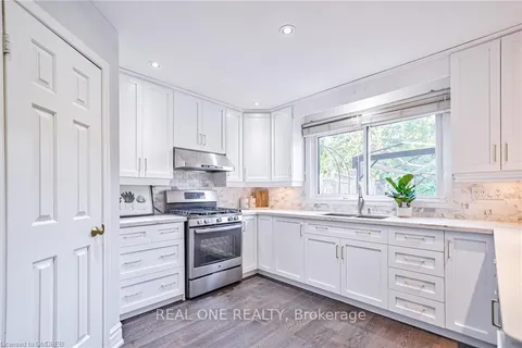 1321 MONKS, Oakville, ON L6M 1K6