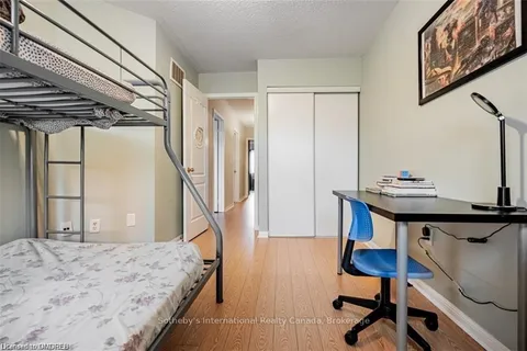 1123 HOUSTON Dr, Milton, ON L9T 6E8