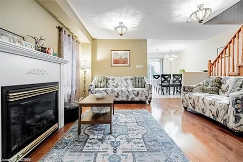 1123 HOUSTON Dr, Milton, ON L9T 6E8