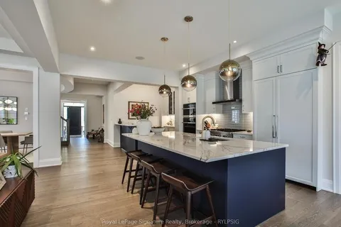 2302 HYACINTH Cres, Oakville, ON L6M 5M9