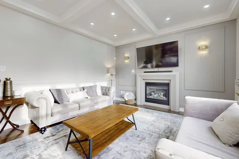 26 Billy Crt, Caledon, ON L7C 3X4