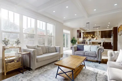 26 Billy Crt, Caledon, ON L7C 3X4