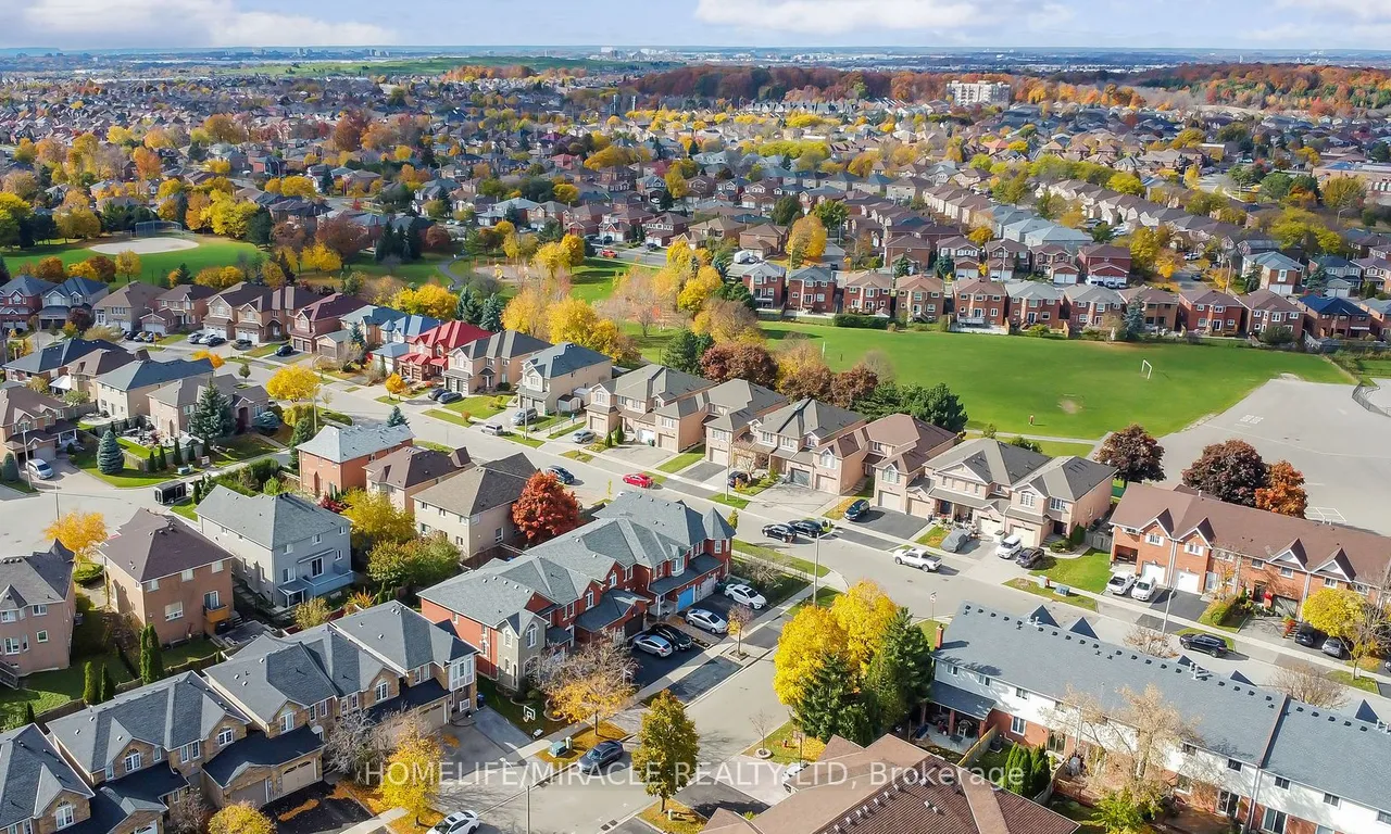 5160 Boardwalk Dr, Mississauga, ON L5R 3X5