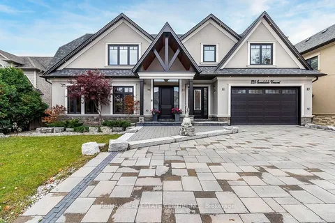 228 Tweedsdale Cres, Oakville, ON L6L 4P7