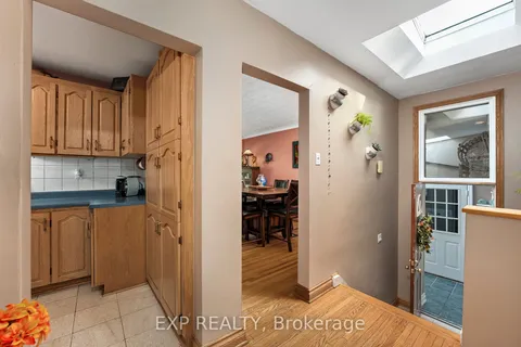 1332 Canvey Cres, Mississauga, ON L5J 1S1