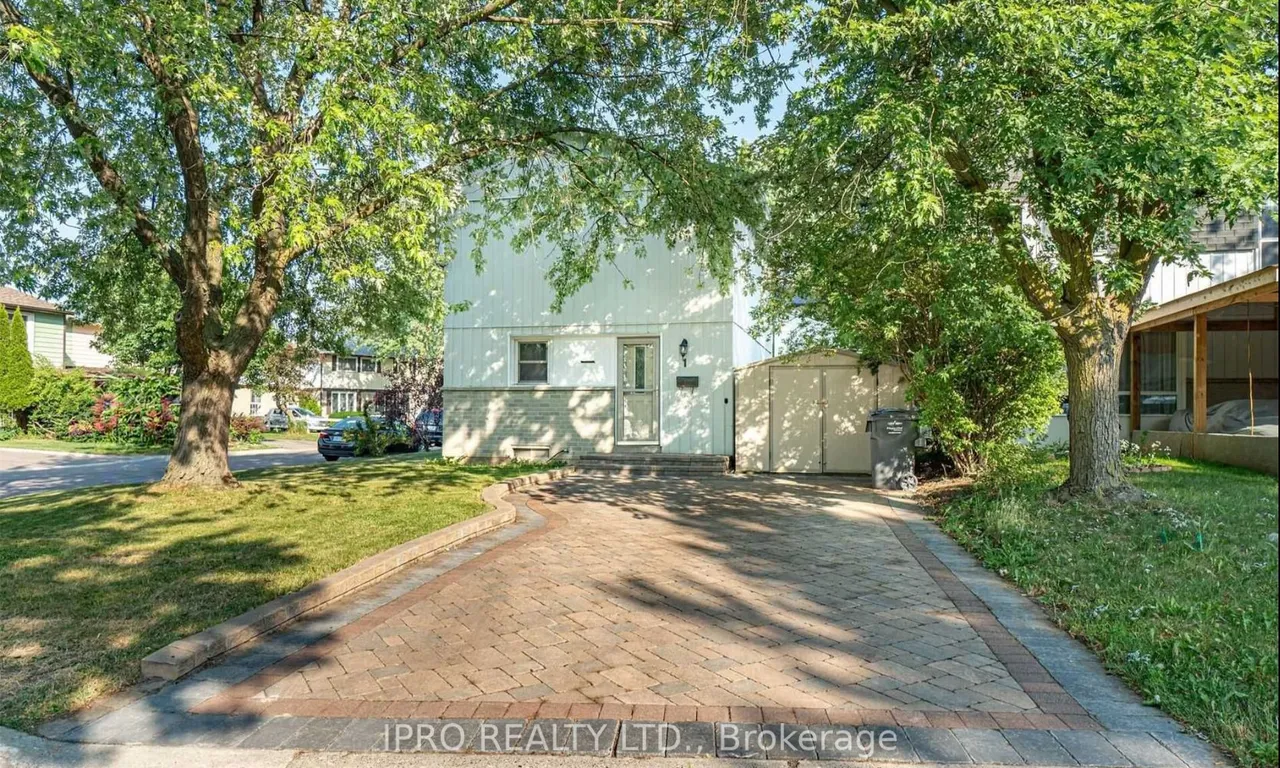 1 Garrison Sq, Brampton, ON L6S 2H3