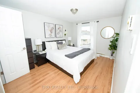 1 Garrison Sq, Brampton, ON L6S 2H3