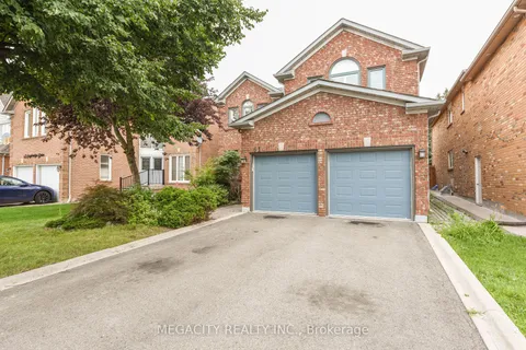 61 Eagleridge Dr, Brampton, ON L6R 1E8