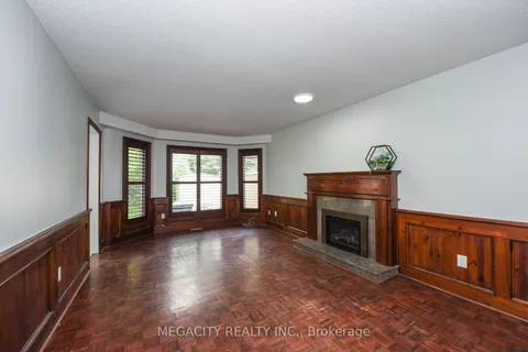 61 Eagleridge Dr, Brampton, ON L6R 1E8