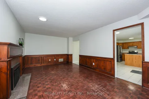 61 Eagleridge Dr, Brampton, ON L6R 1E8