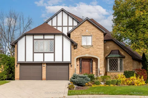 4027 Lookout Crt, Mississauga, ON L4W 4E9