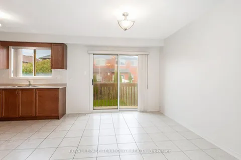 3926 Stardust Dr, Mississauga, ON L5M 8A6