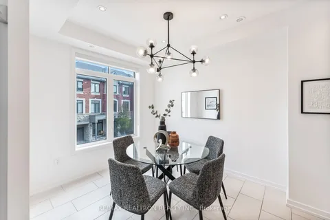 349 Ladycroft Terr, Mississauga, ON L5A 0A7