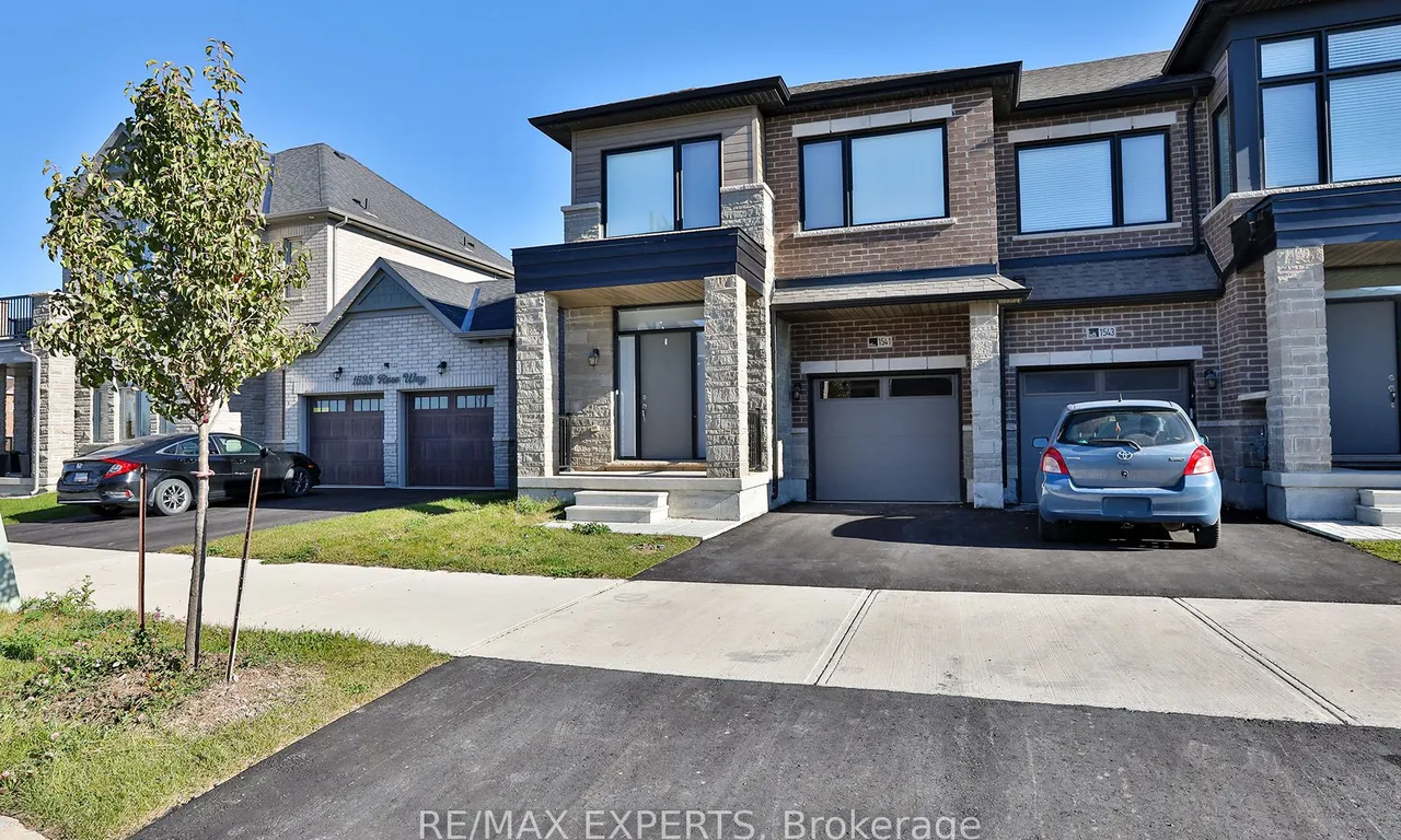 1541 Rose Way, Milton, ON L9E 1V7