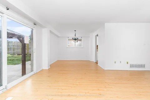 9 Lacewood Cres, Brampton, ON L6S 3K3