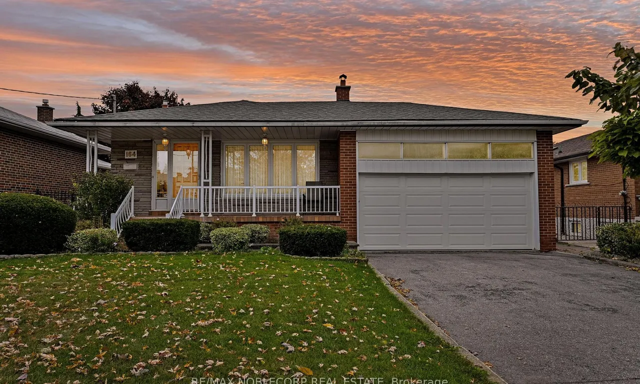 164 Derrydown Rd, Toronto, ON M3J 1R8