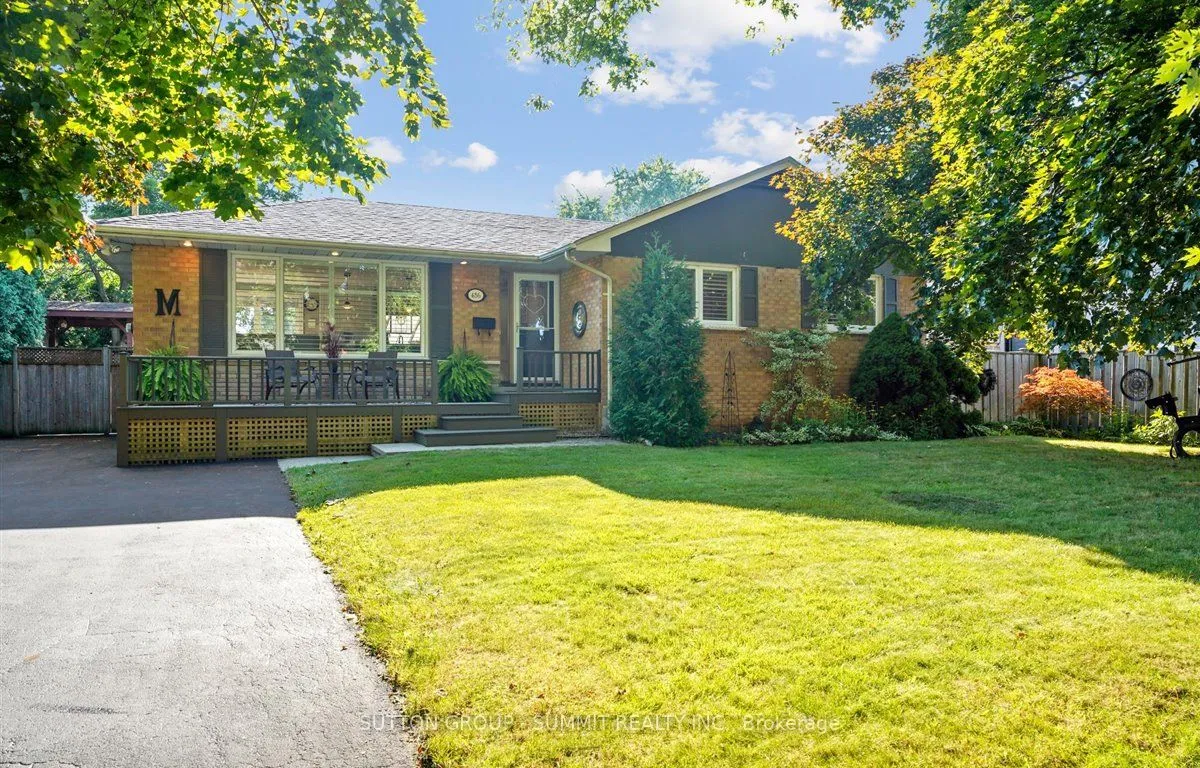 486 Lees Lane, Oakville, ON L6L 4T2