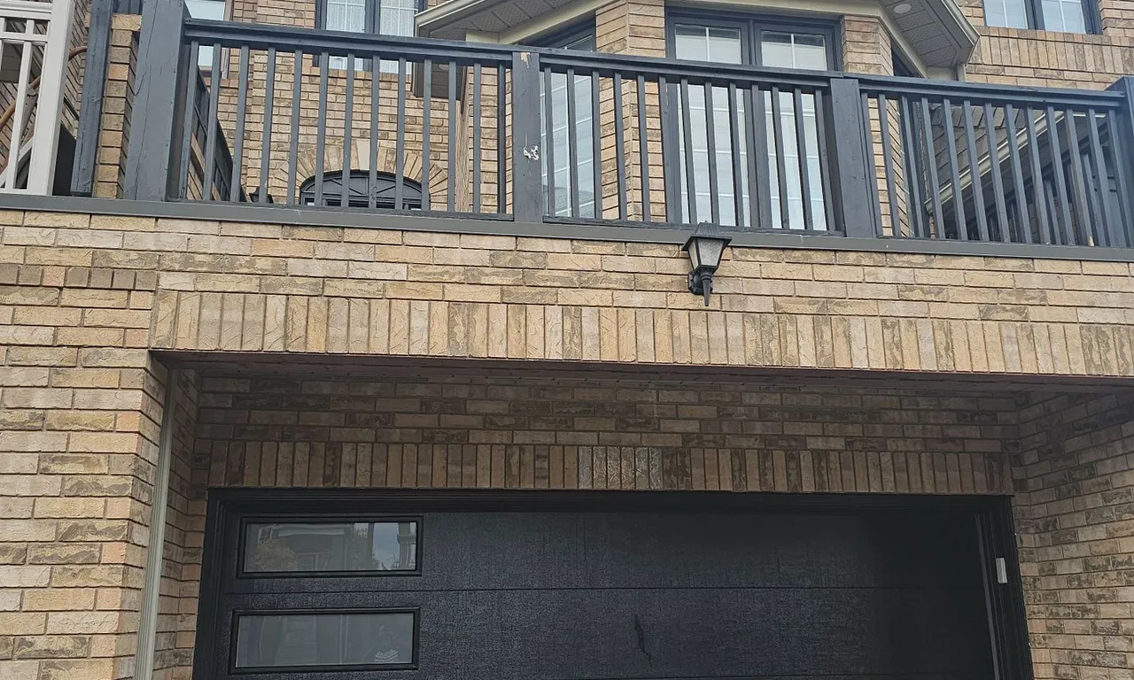 1680 Samuelson Circ, Mississauga, ON L5N 7Z7