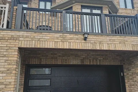1680 Samuelson Circ, Mississauga, ON L5N 7Z7