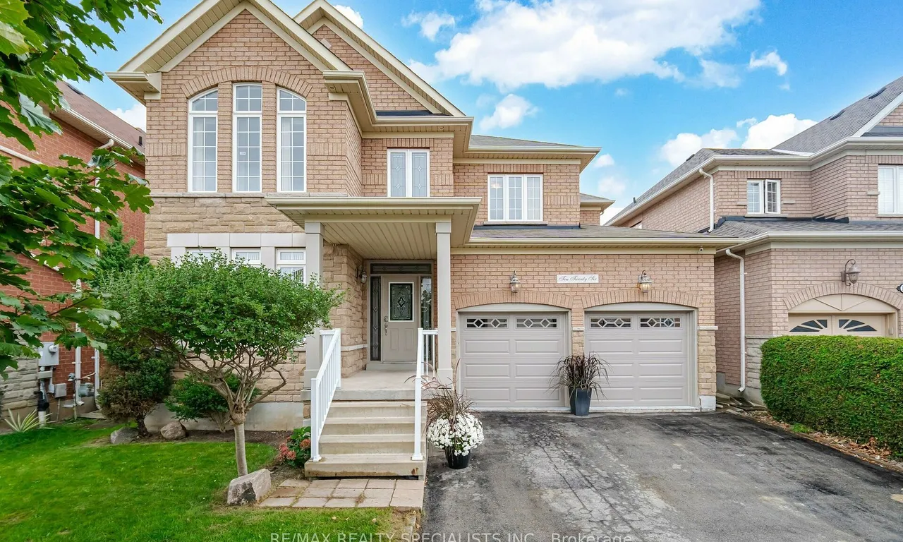 1026 Laidlaw Dr, Milton, ON L9T 6R9