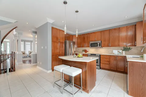 1026 Laidlaw Dr, Milton, ON L9T 6R9