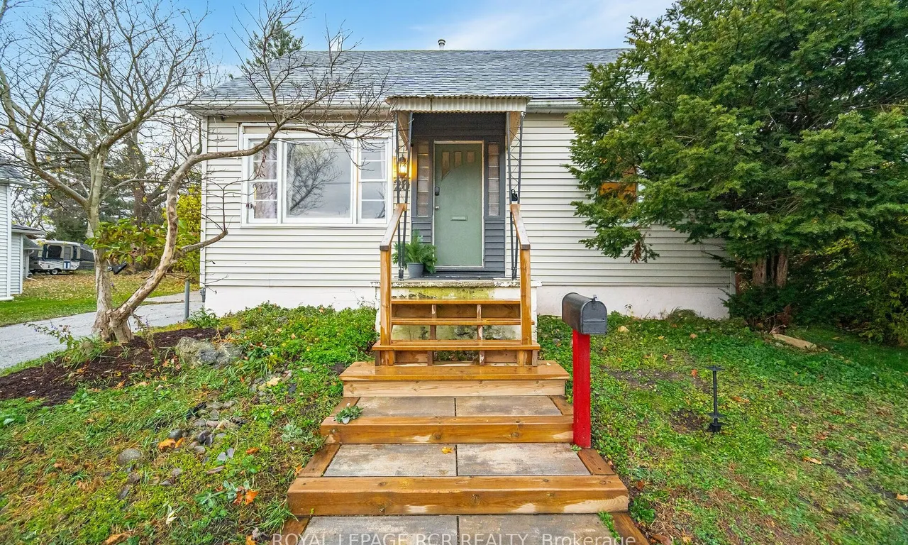 20 Amanda St, Orangeville, ON L9W 2K2