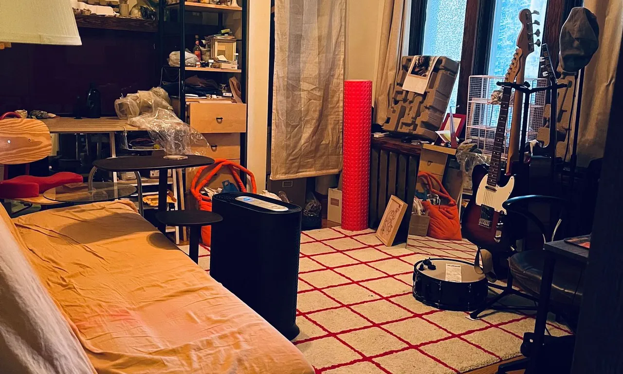 Detached living room at 579 Indian Rd Toronto