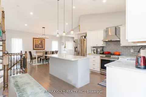 8 Fendley Rd, Orangeville, ON L9W 5G9