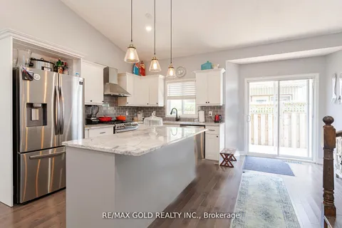 8 Fendley Rd, Orangeville, ON L9W 5G9