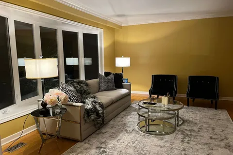 1448 Willowdown Rd, Oakville, ON L6L 1X3