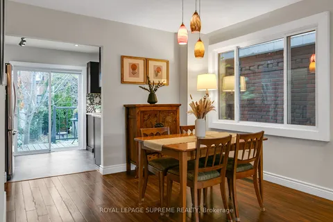 58 Rowntree Ave, Toronto, ON M6N 1R7